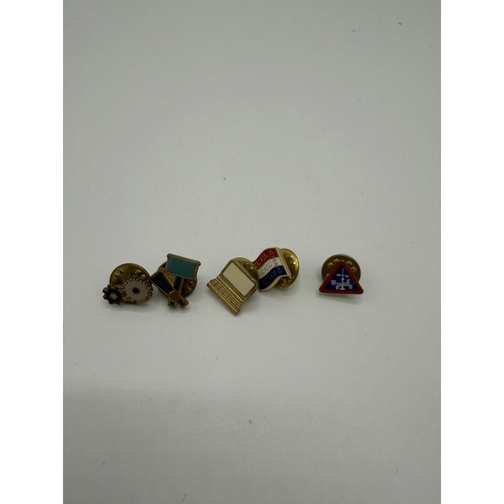 Lot Of 4 Boy Scouts BSA Pins Metal Cogs, Computer Etc‎